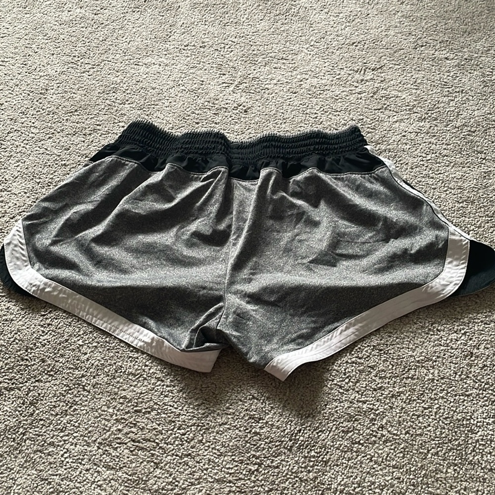 Multi-coloured gym shorts